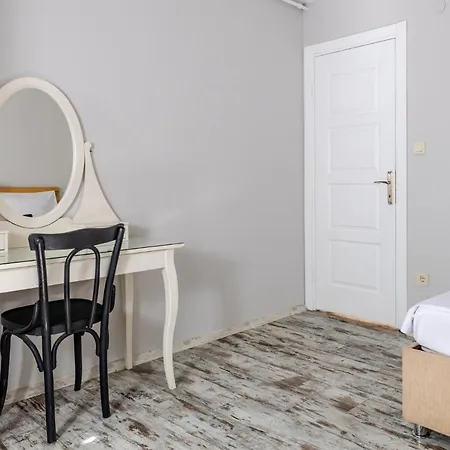 Flat W Garden 10 Min To Bull Statue In Kadikoy اسطنبول