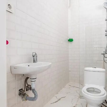 شقة Flat W Garden 10 Min To Bull Statue In Kadikoy *