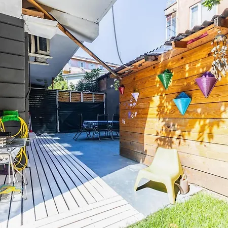 Apartment Flat W Garden 10 Min To Bull Statue In Kadikoy *